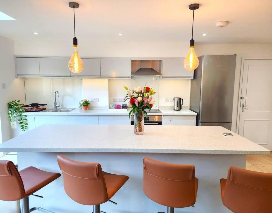 Hutchcomb Villa, 4 Bed Luxury House,Oxford+Parking Exteriér fotografie